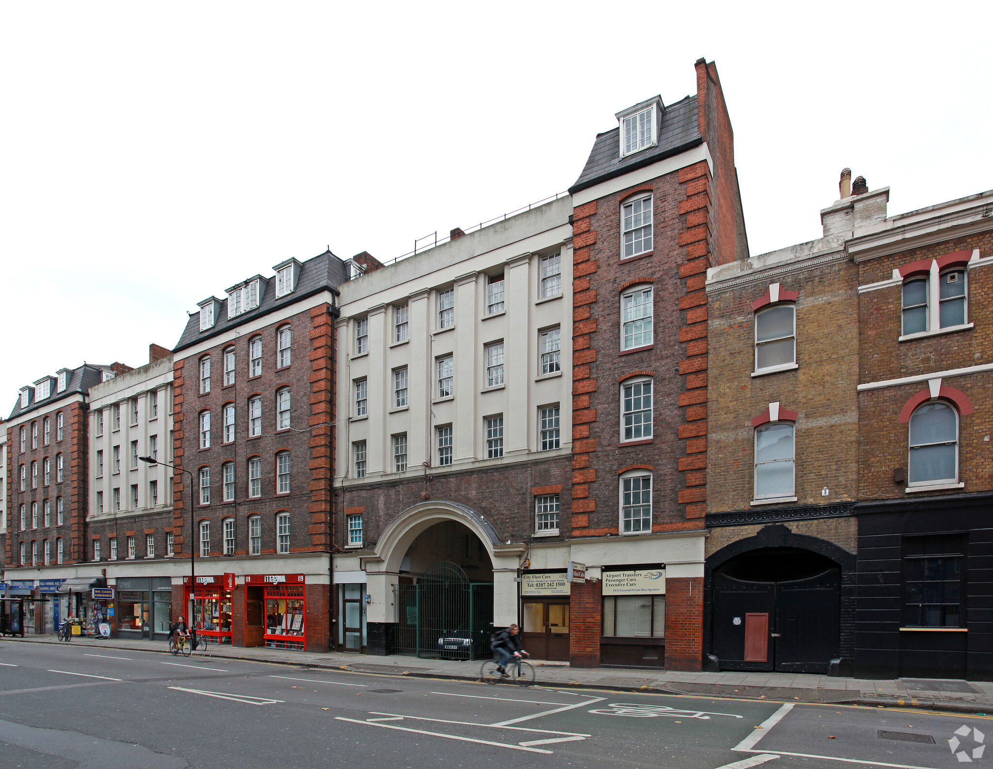 121-123 Clerkenwell Rd, London for lease Primary Photo- Image 1 of 3