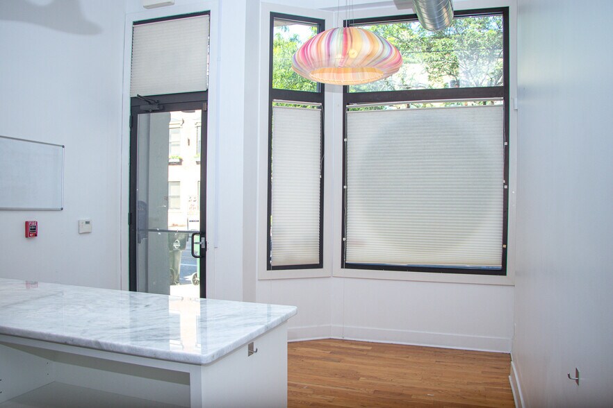 1426-1438 Race St, Cincinnati, OH for lease - Interior Photo - Image 2 of 3