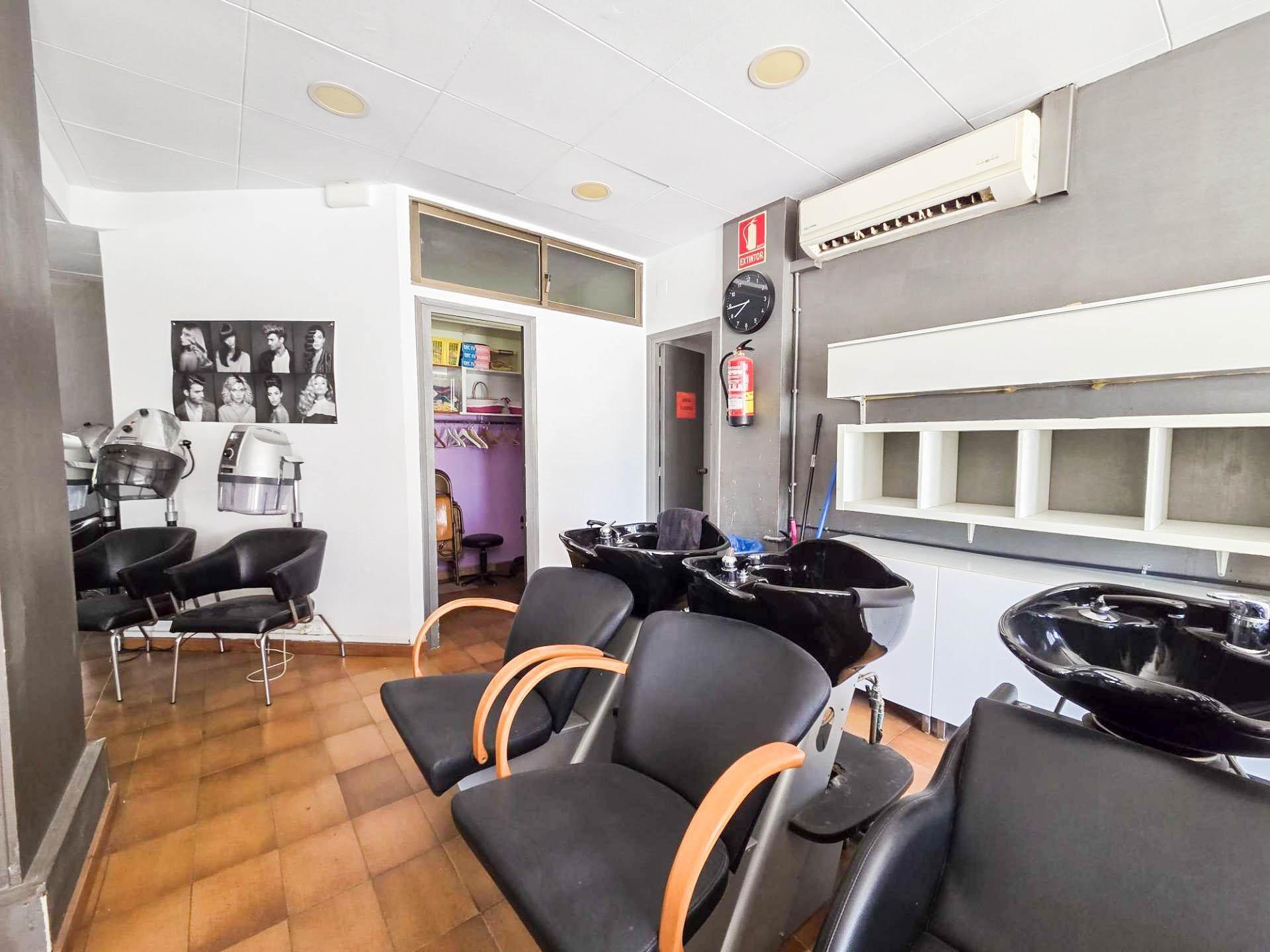 Retail in Martorell, Barcelona for lease Interior Photo- Image 1 of 3