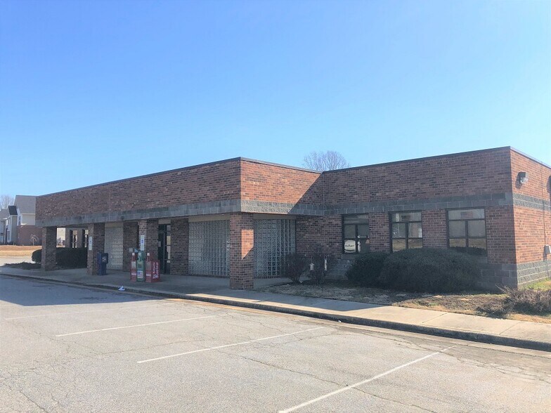 1921 Vance St, Reidsville, NC 27320 Vance Street Building