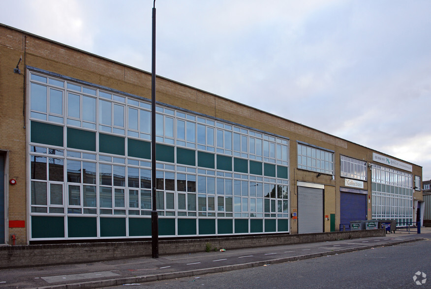 12 Rigg Approach, London for lease - Building Photo - Image 2 of 2