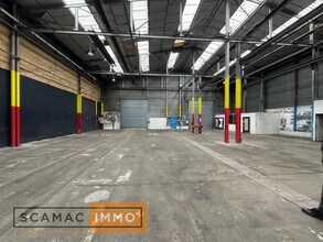 Industrial in Corbeil-Essonnes for lease Building Photo- Image 2 of 3