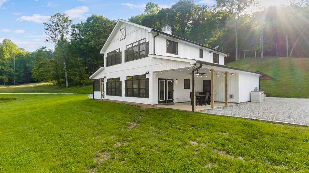 1651 Winding Stairs rd, Topton, NC for sale - Building Photo - Image 3 of 69