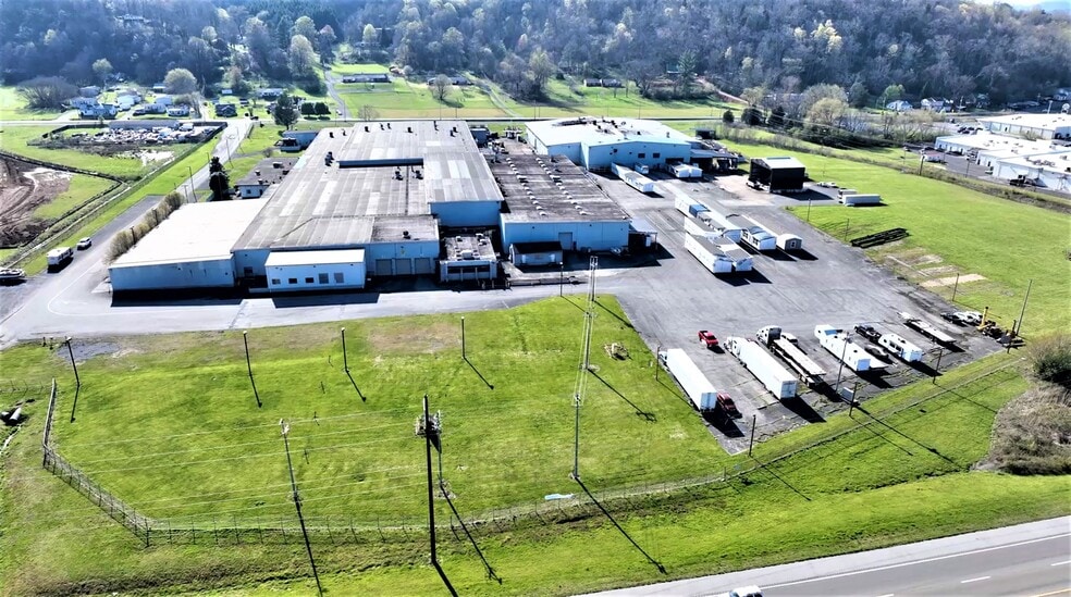 1999 Stateline Rd, Elizabethton, TN 37643