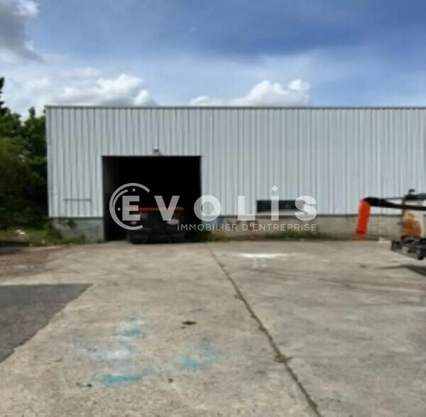 Flex in SAINT-OUEN-L'AUMONE for lease - Building Photo - Image 2 of 4