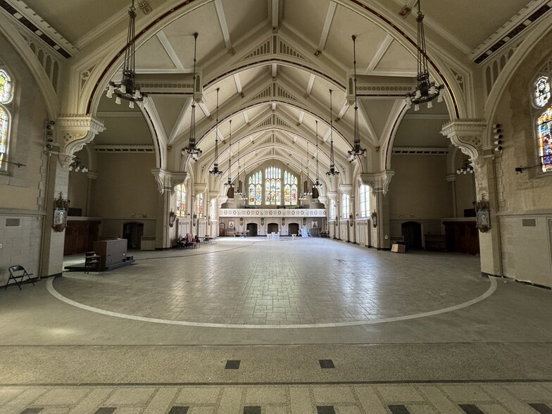 1000 47th St, Chicago, IL for sale - Interior Photo - Image 3 of 10