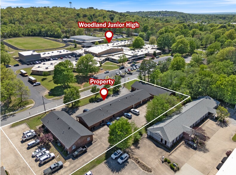 100 E Poplar St, Fayetteville, AR for lease - Building Photo - Image 2 of 14
