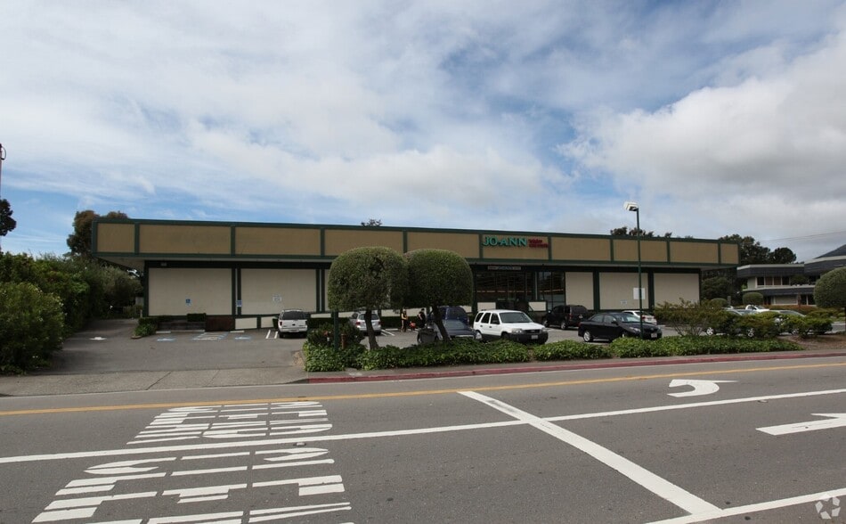 245 Tamal Vista Blvd, Corte Madera, CA for lease - Building Photo - Image 2 of 5