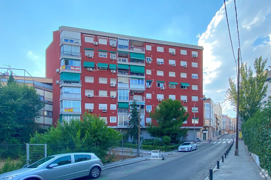 Calle de Francisco Santos, 25, Madrid, Madrid for sale - Primary Photo - Image 1 of 1