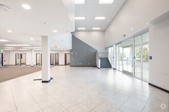 1400-1420 S Manhattan Ave, Fullerton, CA for lease Lobby- Image 2 of 16