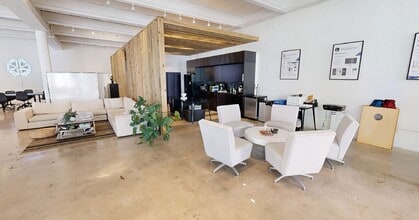 2600-2602 NW 5th Ave, Miami, FL for lease Building Photo- Image 2 of 4