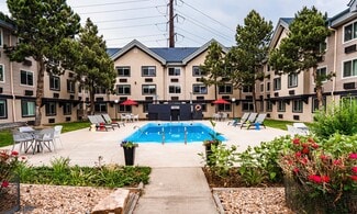 More details for 15059 W Colfax Ave, Lakewood, CO - Hospitality for Sale