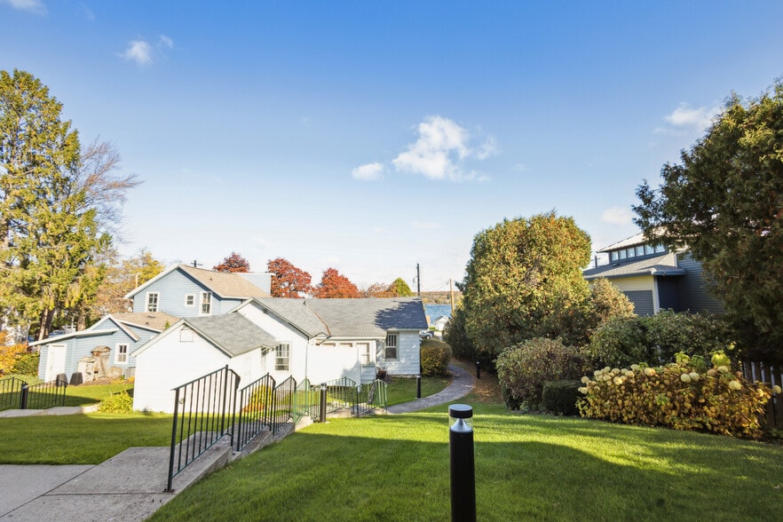 4140 Bluff, Fish Creek, WI for lease - Building Photo - Image 3 of 13