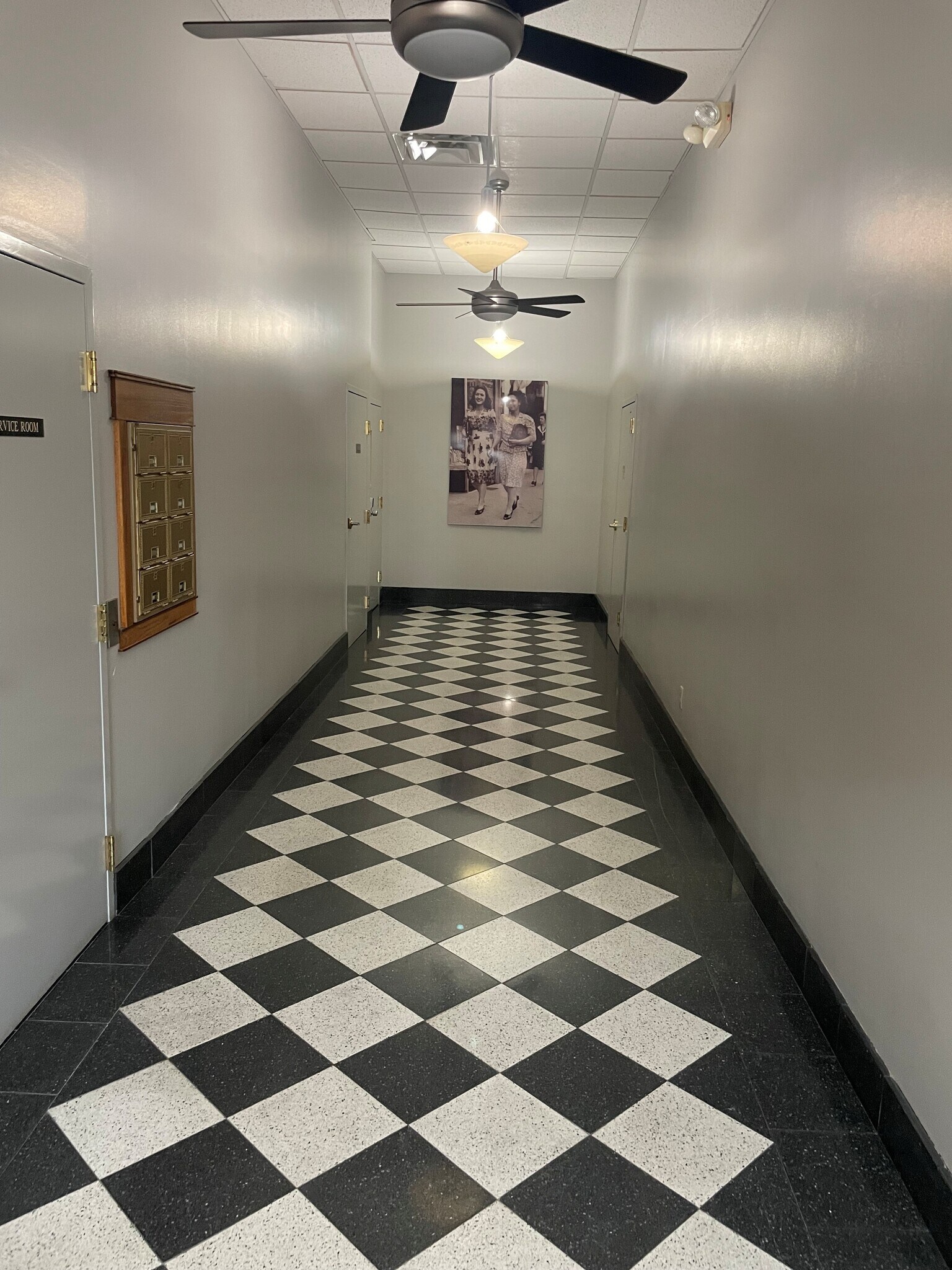 419 W Broadway St, Muskogee, OK for sale Interior Photo- Image 1 of 11