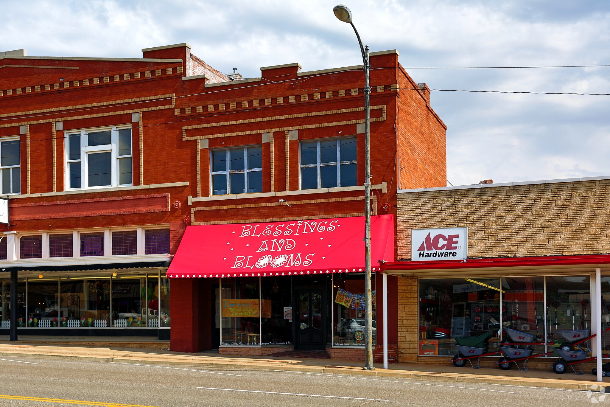 419 W Main St, Yukon, OK for sale Primary Photo- Image 1 of 1