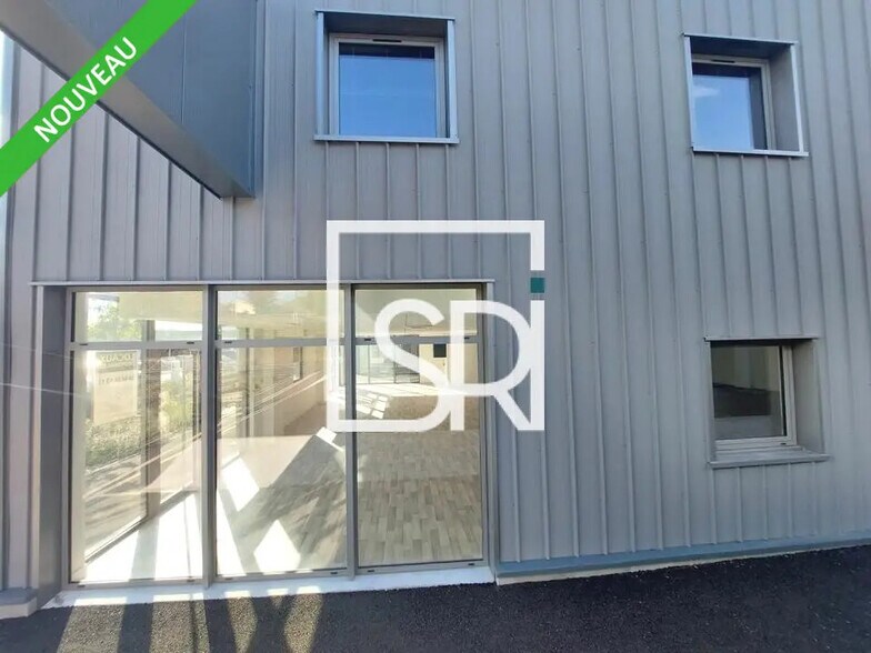 Office in Pont-du-Château for lease - Building Photo - Image 2 of 10