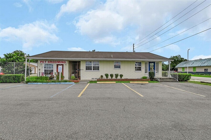 1319 S Woodland Blvd, Deland, FL for sale - Building Photo - Image 1 of 6