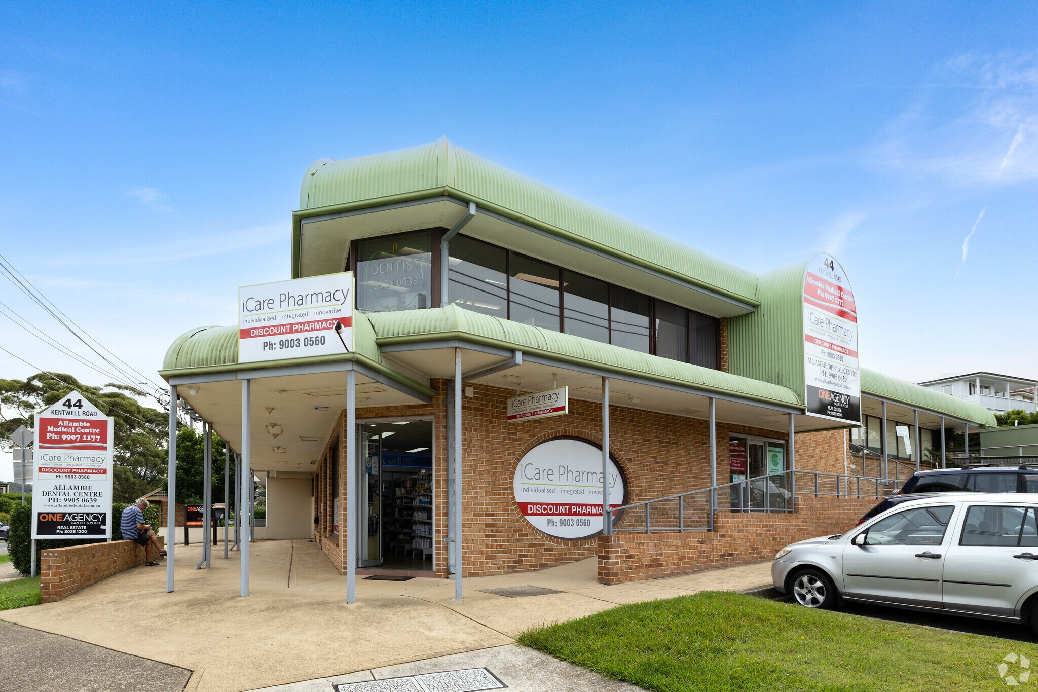 44 Kentwell Rd, Allambie Heights for lease Primary Photo- Image 1 of 4