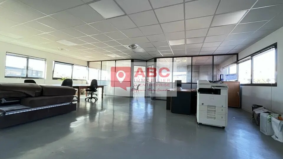 Office in Montpellier for lease - Building Photo - Image 1 of 6