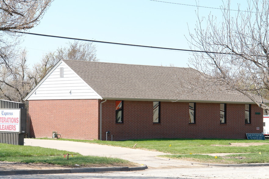 5805 E Central Ave, Wichita, KS for sale - Building Photo - Image 1 of 1