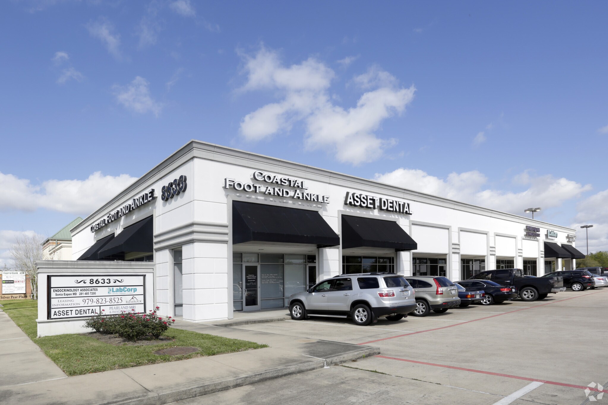 8633 W Broadway St, Pearland, TX 77584 OfficeMedical Space for Lease