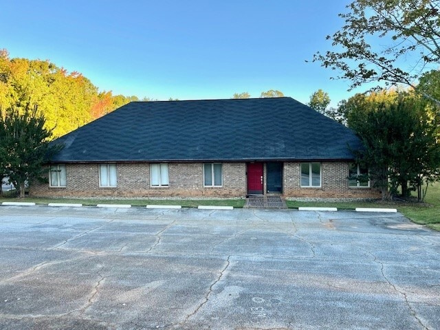 1019 Thousand Oaks Blvd, Greenville, SC for lease Building Photo- Image 1 of 10