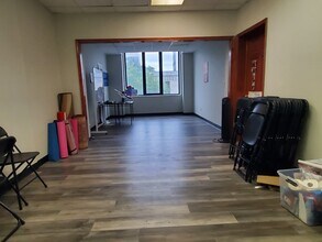 591 Summit Ave, Jersey City, NJ for lease Interior Photo- Image 1 of 9