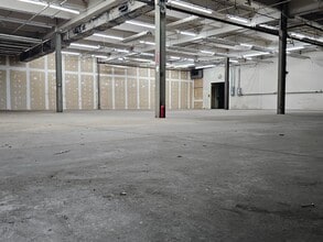 501 Broad Ave, Ridgefield, NJ for lease Interior Photo- Image 1 of 3