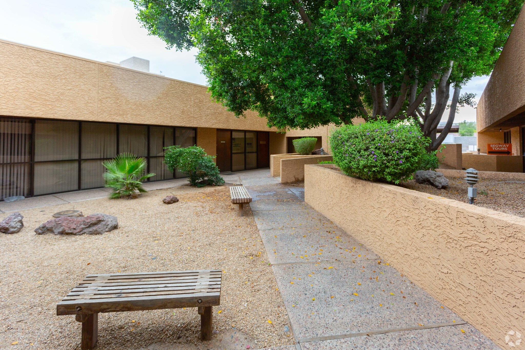 7330 E Earll Dr, Scottsdale, AZ for lease Primary Photo- Image 1 of 9