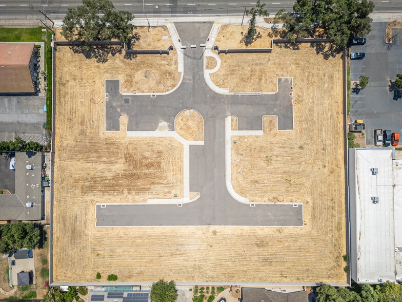 8015 Fair Oaks Blvd, Carmichael, CA for sale - Building Photo - Image 3 of 8