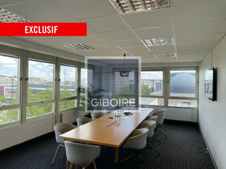 Office in Rennes for lease - Interior Photo - Image 1 of 12