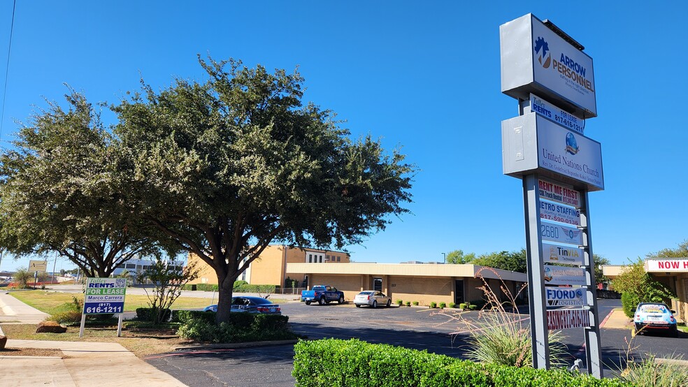 227 NE Loop 820, Hurst, TX for lease - Building Photo - Image 3 of 13