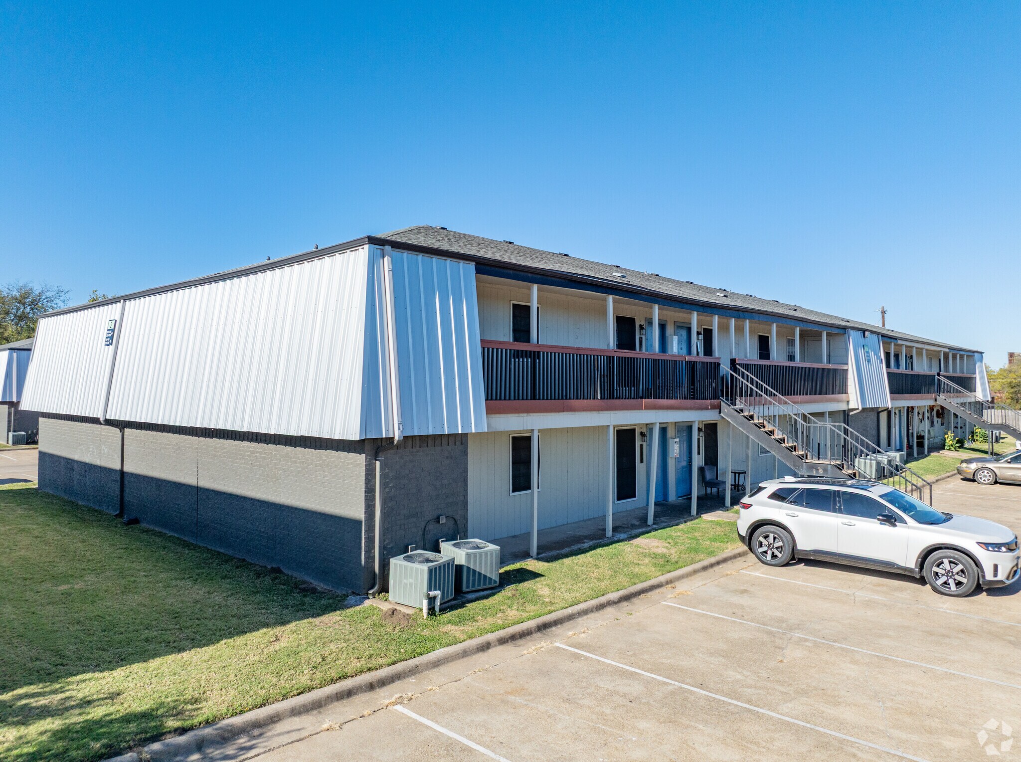 2425 S 21st St, Waco, TX for sale Primary Photo- Image 1 of 1