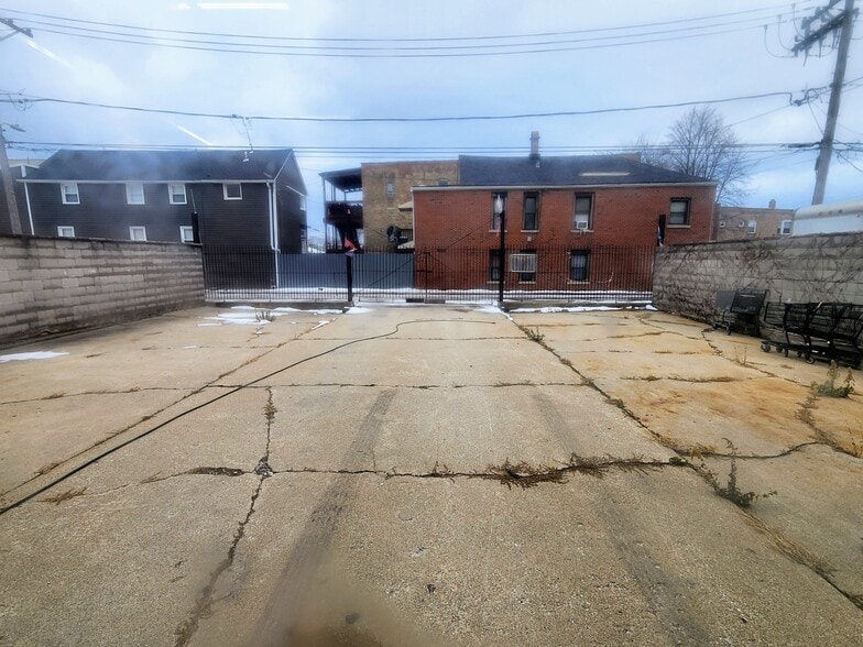 3540-3542 S Halsted St, Chicago, IL for lease - Building Photo - Image 3 of 4