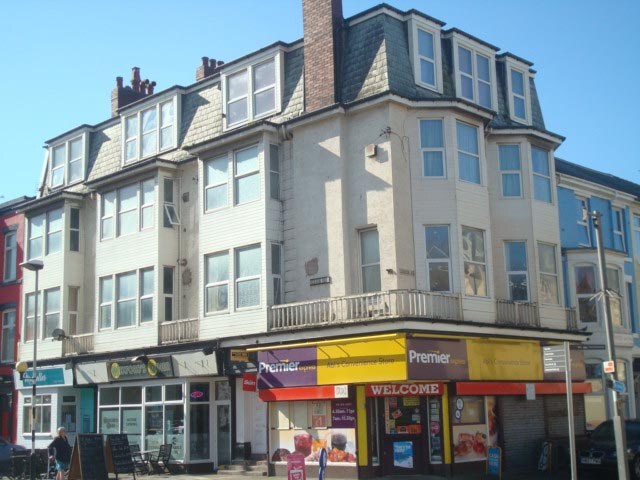 76 Dickson Rd, Blackpool for sale Primary Photo- Image 1 of 1