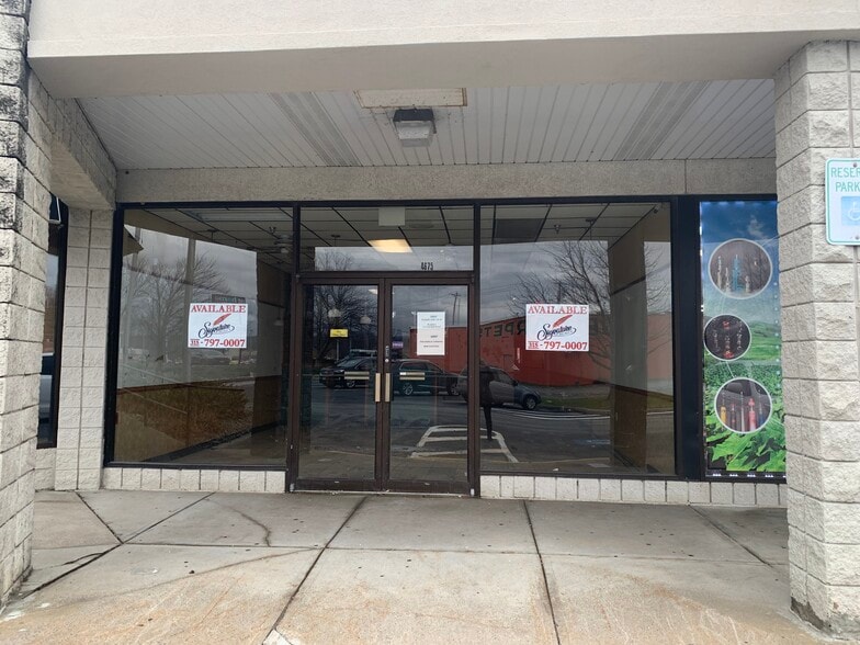 4671-4697 Commercial Dr, New Hartford, NY for lease - Building Photo - Image 2 of 14
