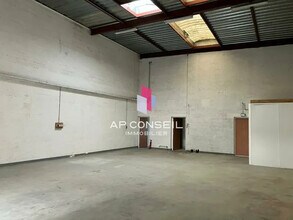 Flex in Buc for lease Interior Photo- Image 2 of 4