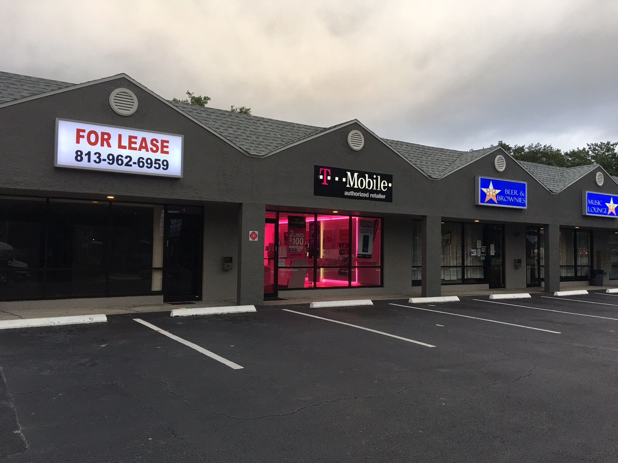 2310-2312 W Waters Ave, Tampa, FL for sale Building Photo- Image 1 of 1