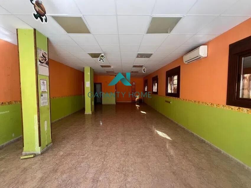 Retail in Padul, Granada for lease Interior Photo- Image 1 of 2