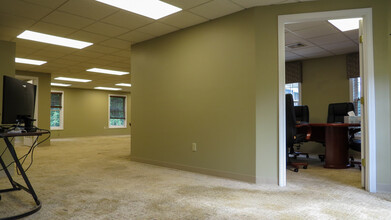 360 State Route 101, Bedford, NH for lease Interior Photo- Image 2 of 6