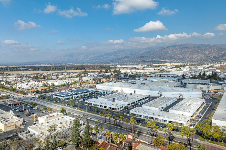 Civic Commerce Center - Warehouse