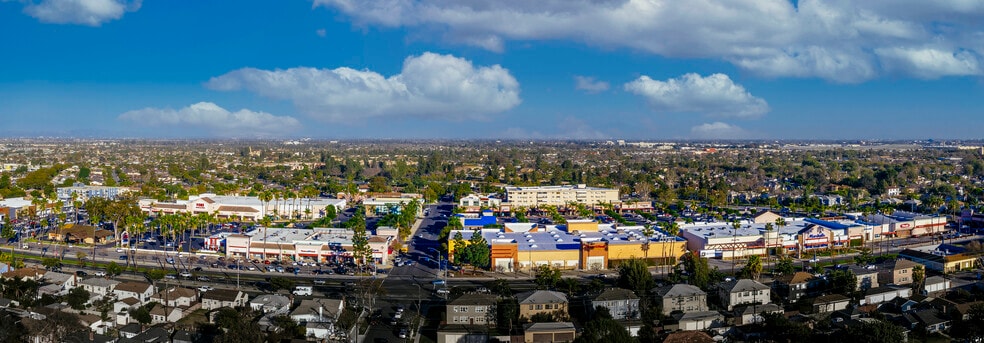 4516-4550 Atlantic Ave, Long Beach, CA for lease - Building Photo - Image 1 of 34