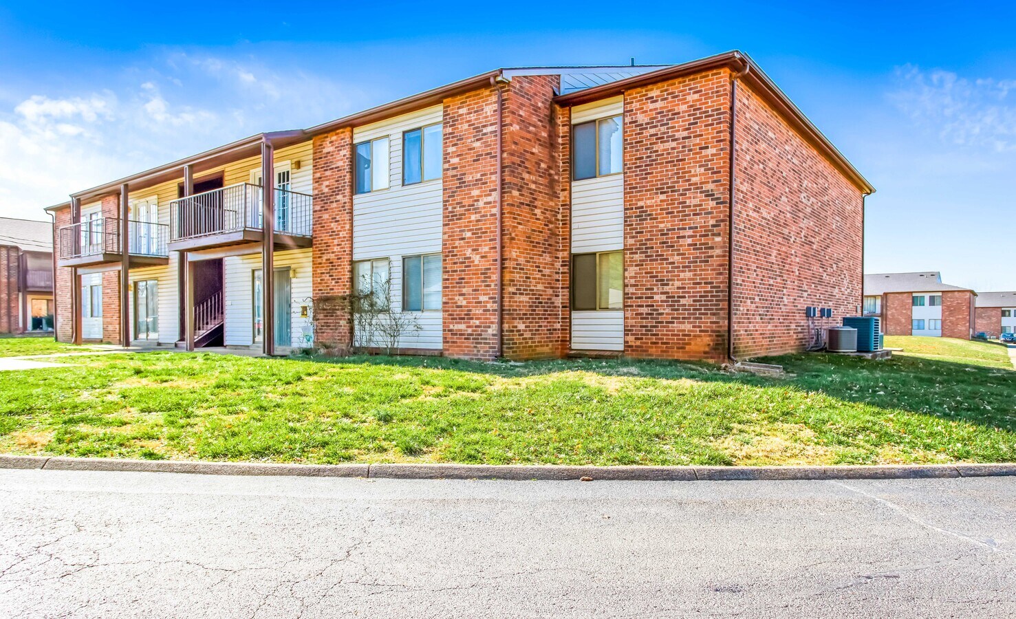 1500 Bryant Way, Bowling Green, KY 42103