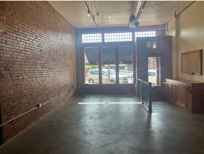 218 N Court St, Florence, AL for sale - Building Photo - Image 2 of 7