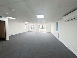 14 St. Johns Rd, Southampton for lease Interior Photo- Image 1 of 6