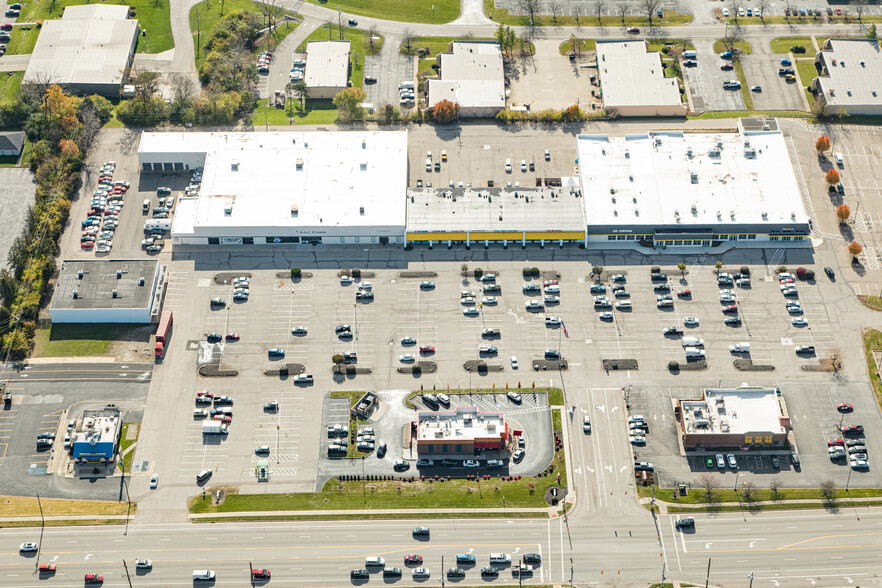 815-875 W Central Ave, Springboro, OH for lease - Building Photo - Image 2 of 4