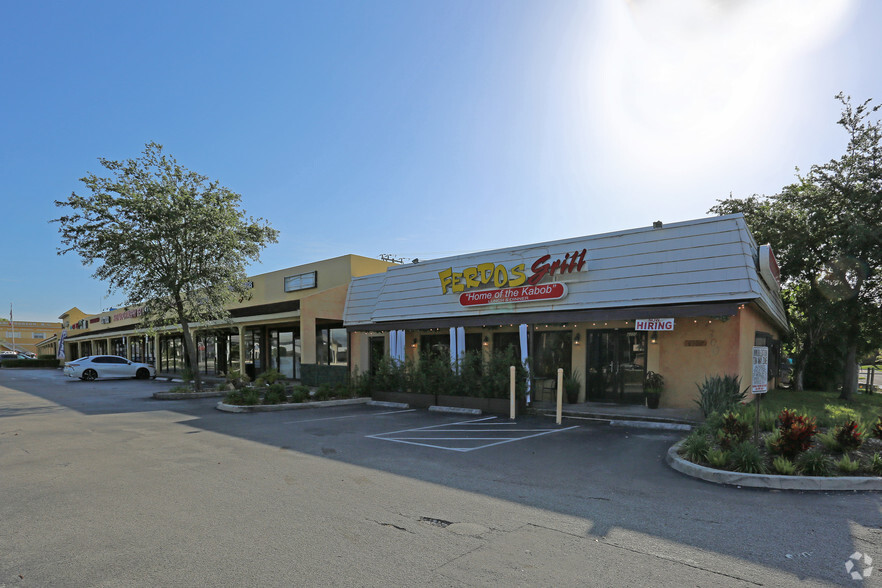 4300-4370 N Federal Hwy, Fort Lauderdale, FL for lease - Primary Photo - Image 1 of 23