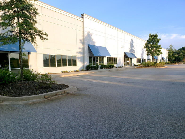 510 Airport Rd, Greenville, SC for lease - Building Photo - Image 1 of 10