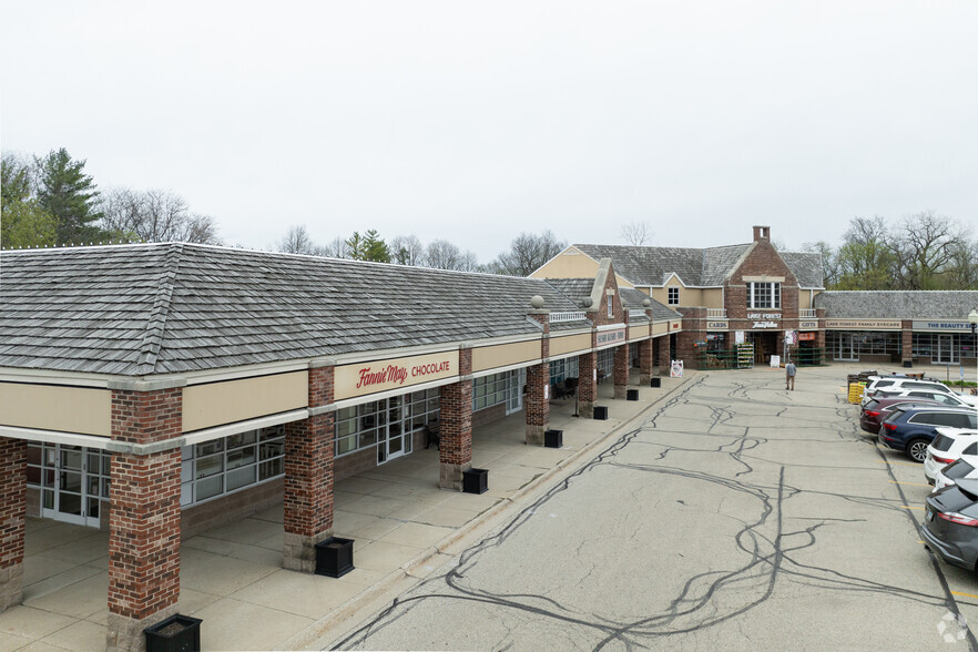 825 S Waukegan Rd, Lake Forest, IL for lease - Building Photo - Image 3 of 4