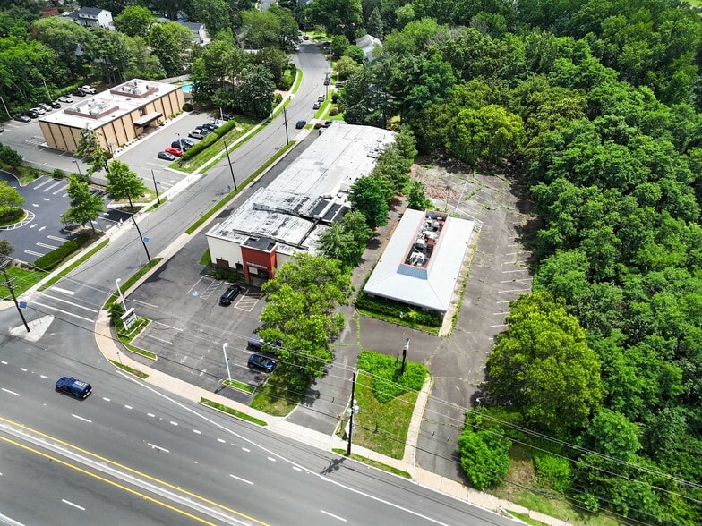 2470 & 2458 US-1, Lawrence Township portfolio of 2 properties for sale on LoopNet.com - Building Photo - Image 1 of 31